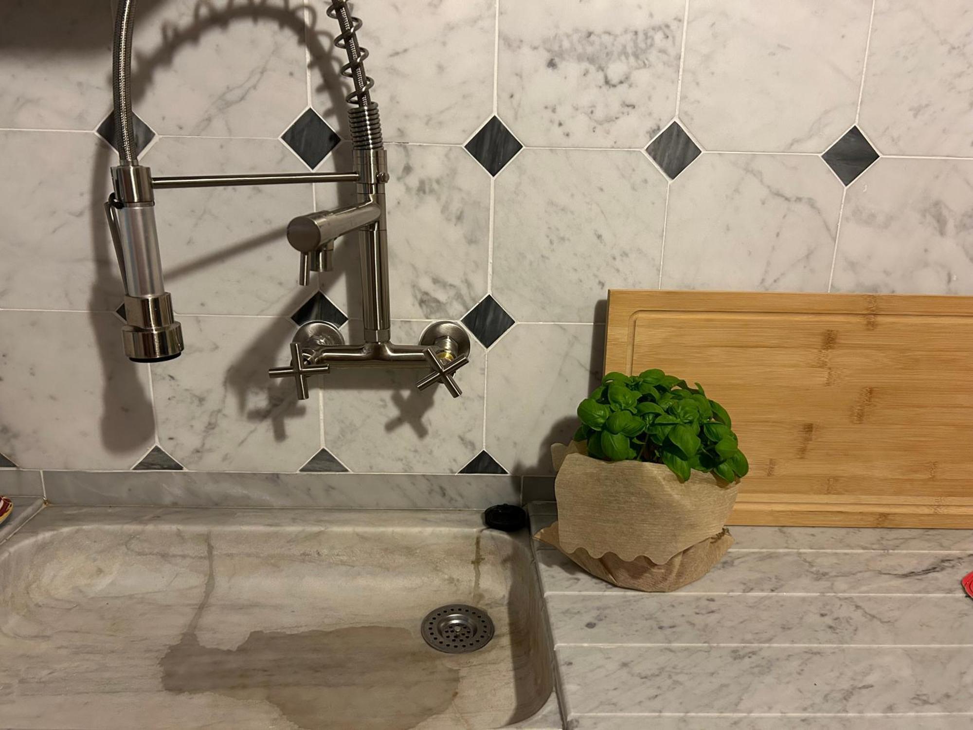 La Porta Sui Monti Di Luna Carrara Buitenkant foto