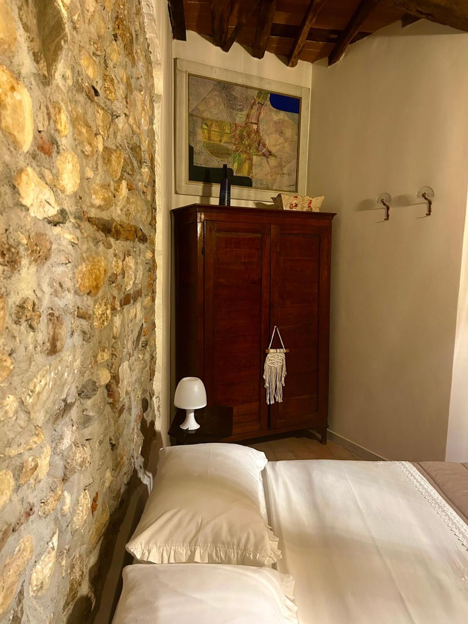 La Porta Sui Monti Di Luna Carrara Buitenkant foto